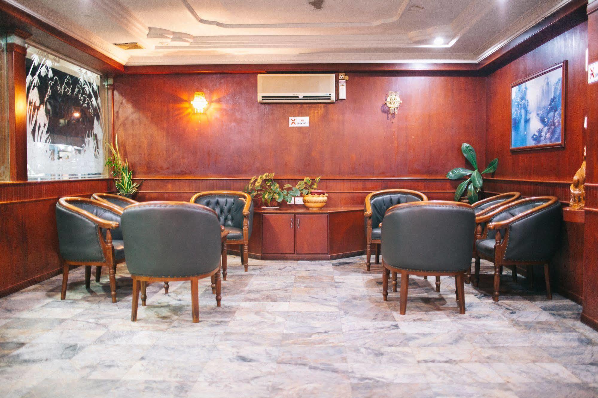 Hotel Gloris Batam Exterior foto
